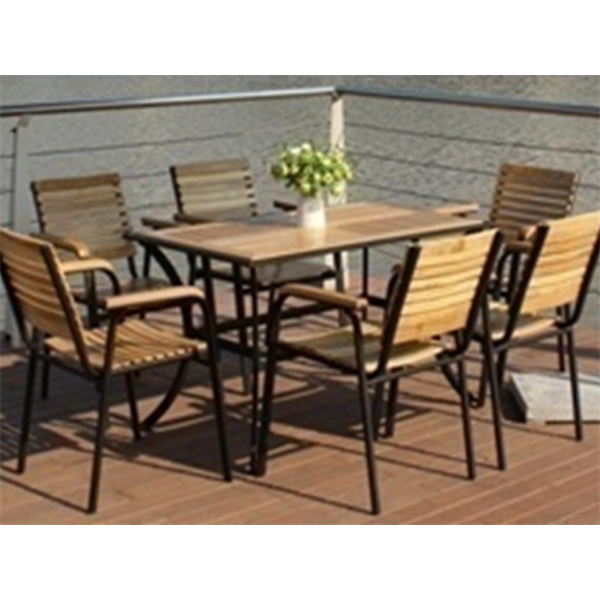CONJUNTO MESA E CADEIRAS